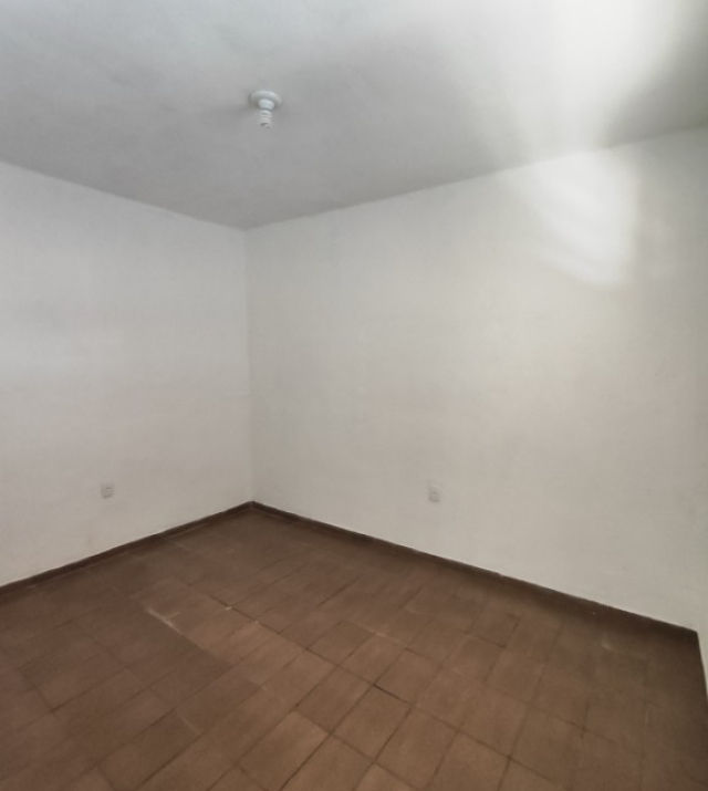 C3825 30.jpg